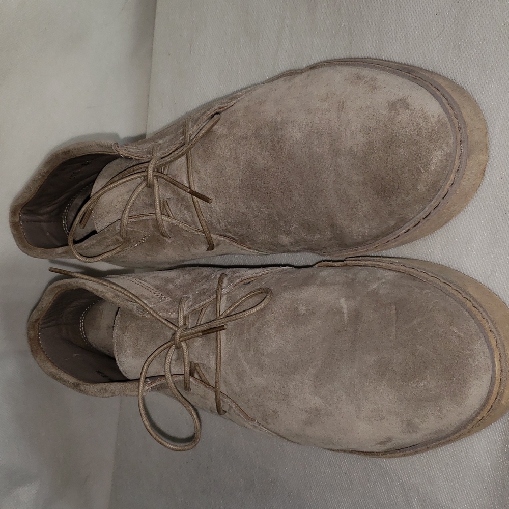 VINCE Women's Novato Suede Leather Chukka Lace Up Ankle Boots Size 8.5 Tan Color - Picture 5 of 16